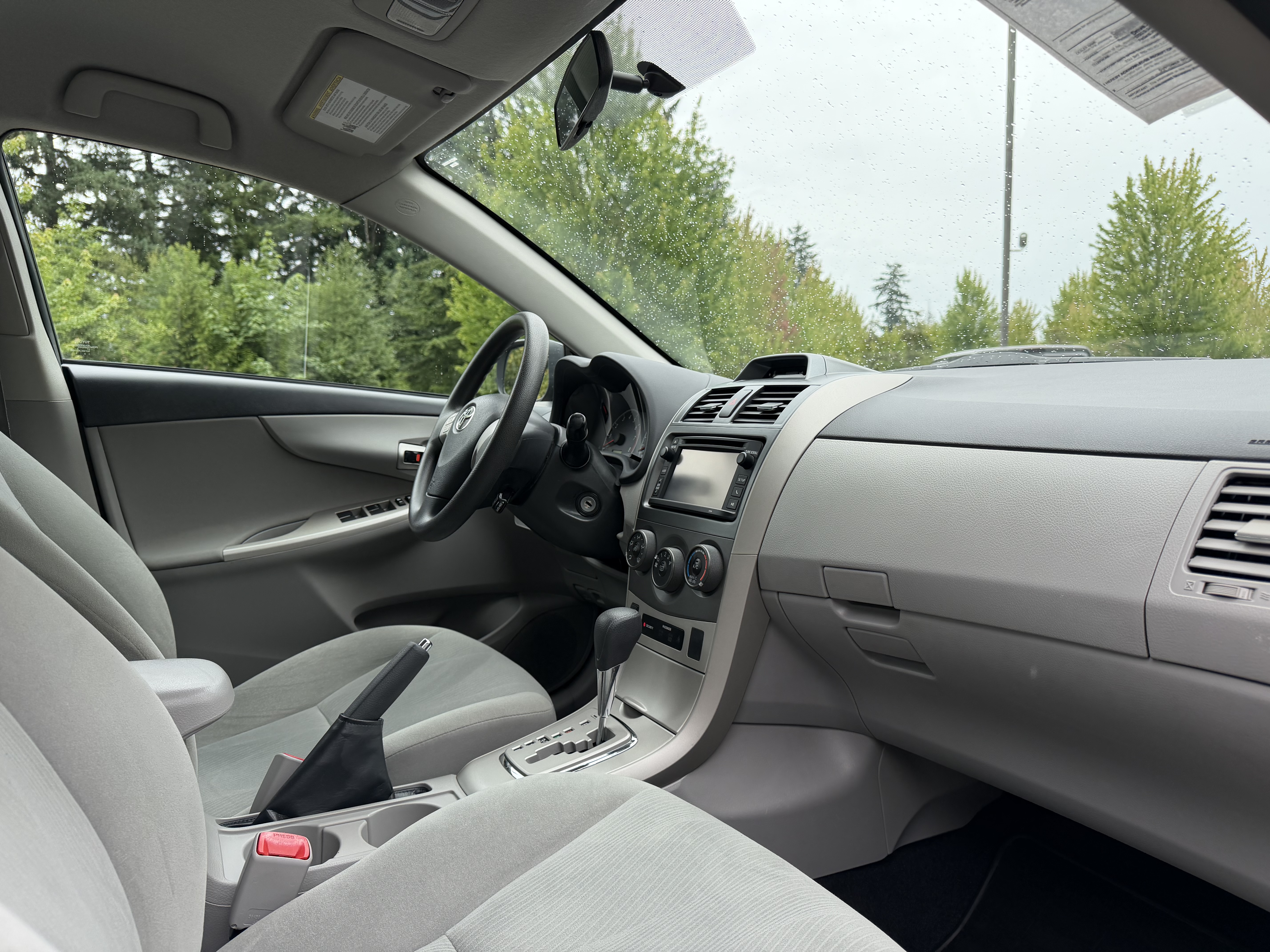 2013 Toyota Corolla LE - Photo 13