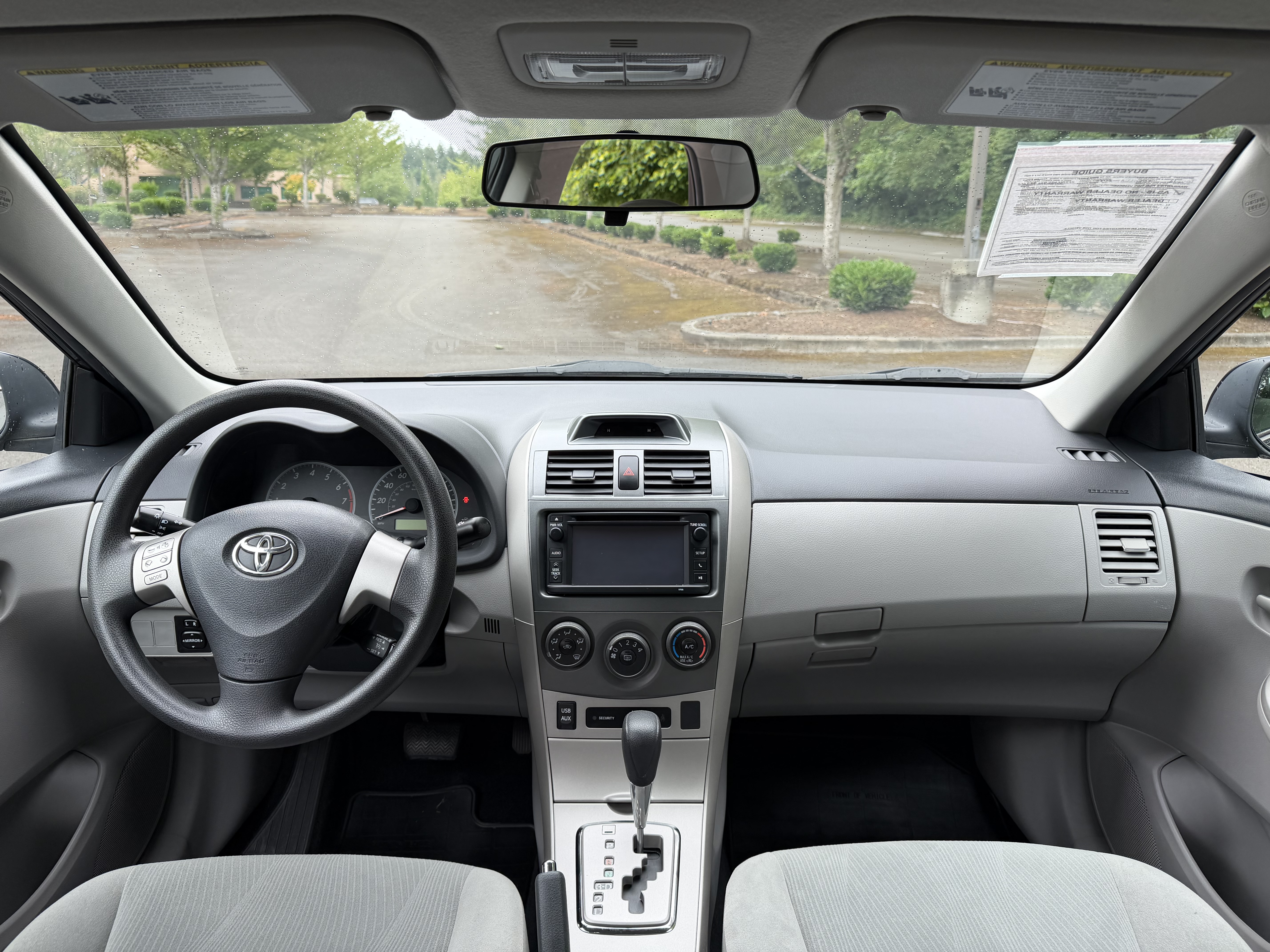 2013 Toyota Corolla LE - Photo 14