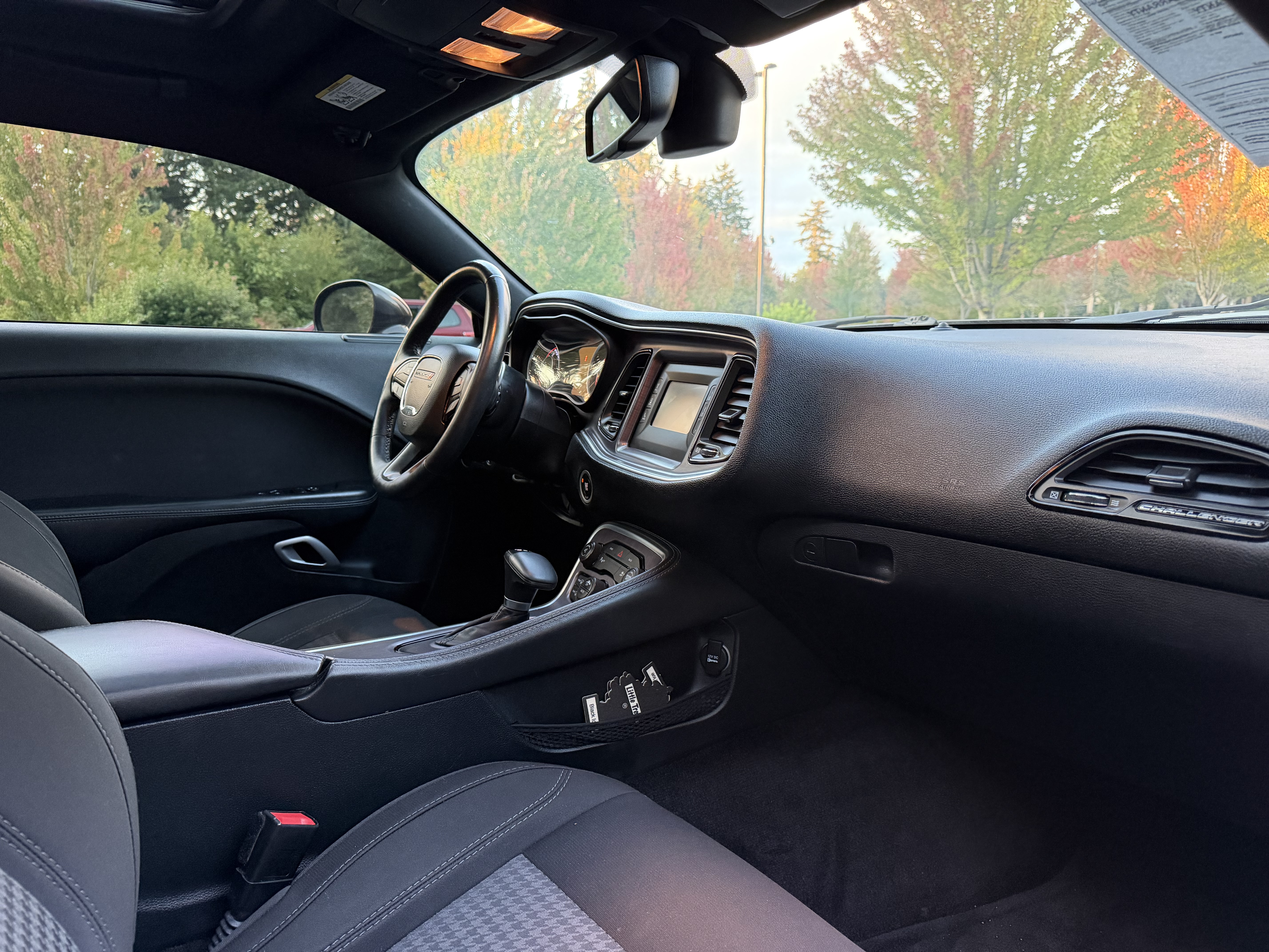 2015 Dodge Challenger R/T - Photo 9