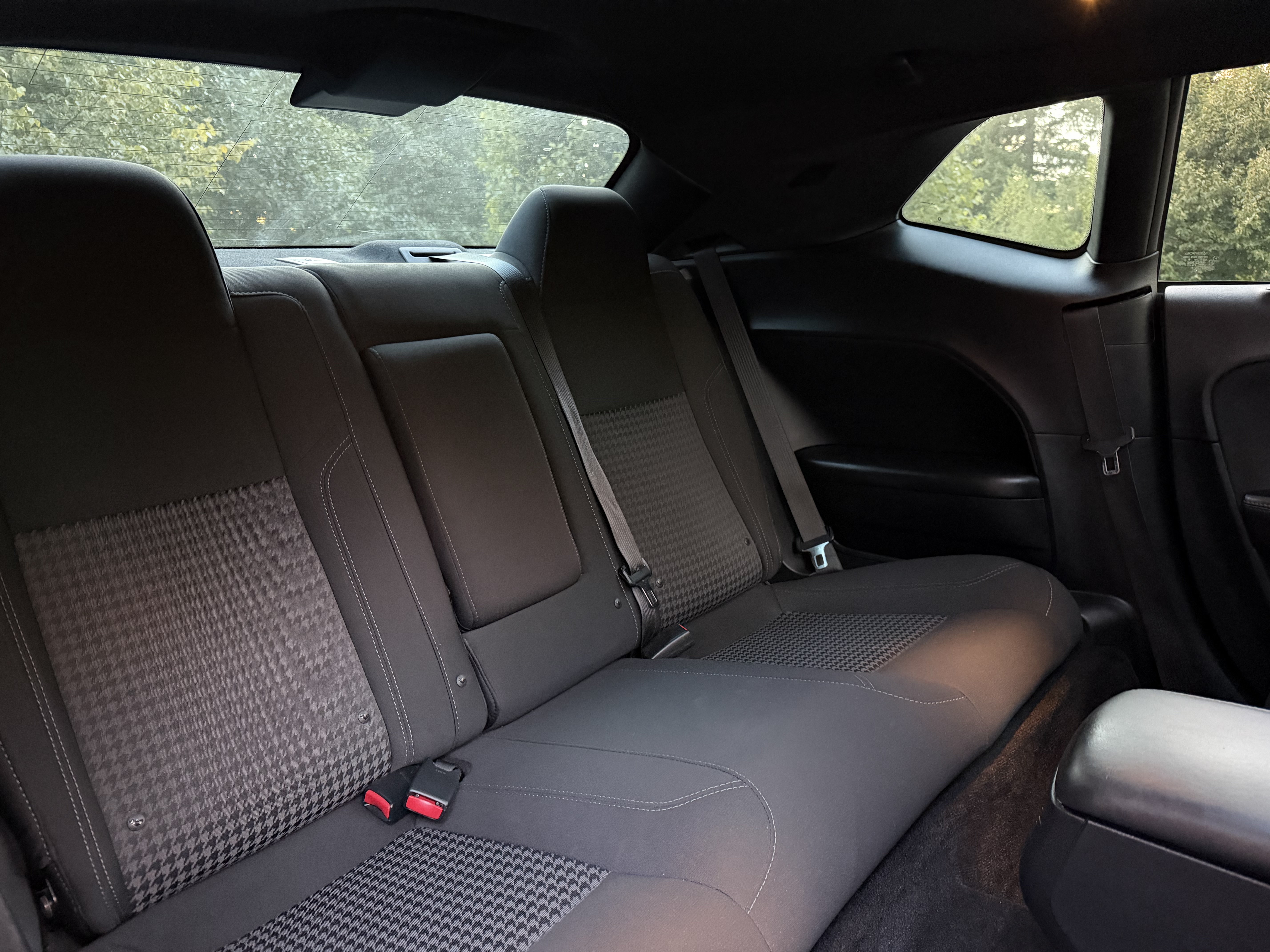 2015 Dodge Challenger R/T - Photo 10